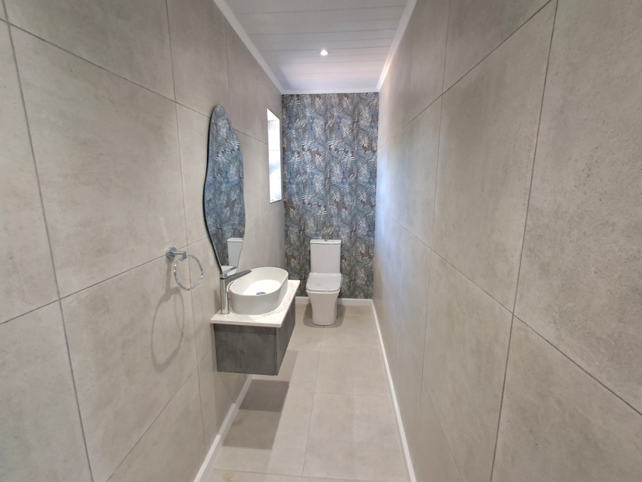3 Bedroom Property for Sale in Bergsig Western Cape